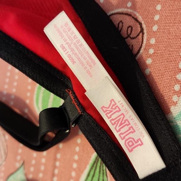Victoria's Secret Pink Bra - Picture 5 of 8